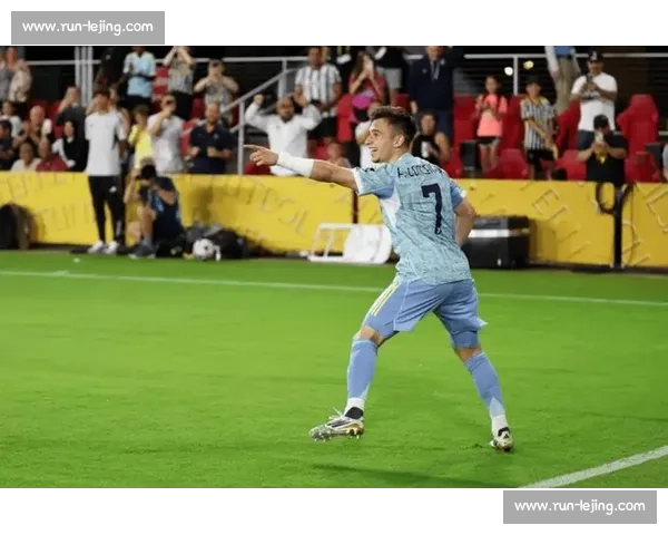 小维阿：世俱杯主场氛围点燃世界杯预热激情