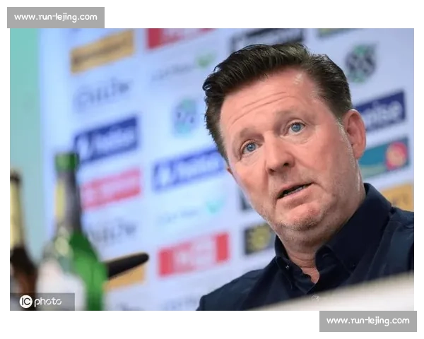 官方：蒂茨回归汉诺威执教 签约两年剑指升级