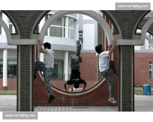 库尼亚街头秀炸裂!1 米 83 锋霸身材与球技齐飞,这操作太秀了 库尼亚街头秀炸裂!1 米 83 锋霸身材与球技齐飞,这操作太秀了