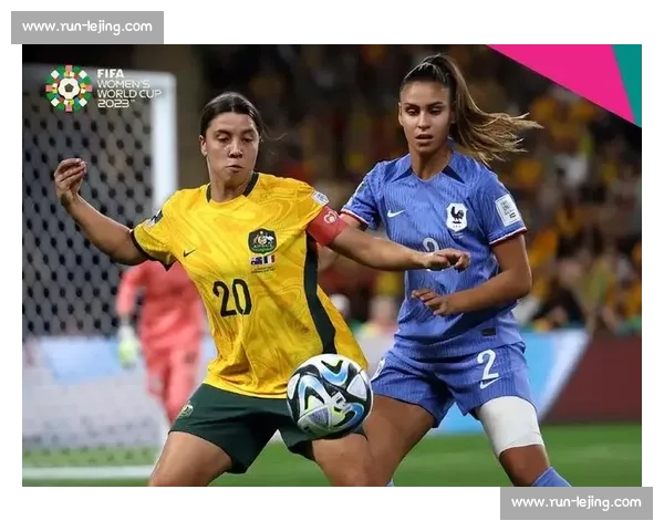 澳大利亚女足国脚戈里汉密尔顿岛完婚 李梦雯曾为队友见证 澳大利亚女足国脚戈里汉密尔顿岛完婚 李梦雯曾为队友见证